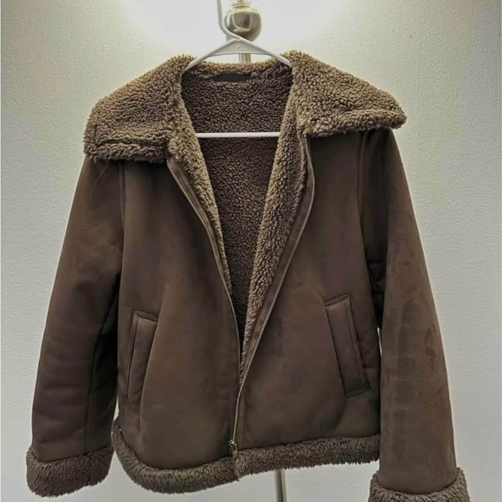 Uniqlo Brown Fleece-Lined Jacket